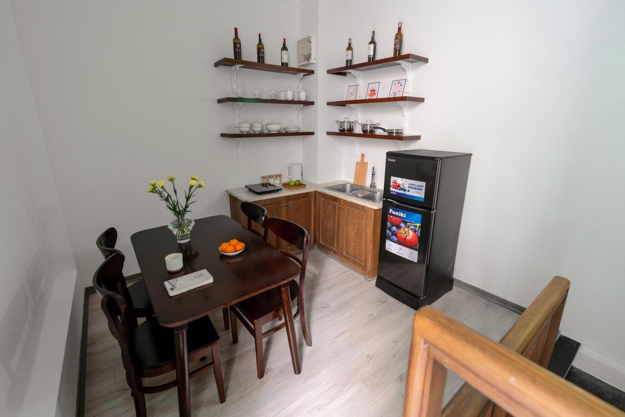 Wine Room# 1brs#1 Min To Hoan Kiem Lake#balcony#operahomestay# Netflix * Hà Nội